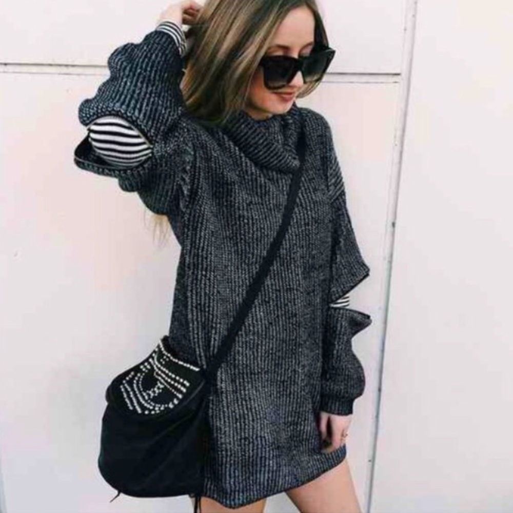 LF Gray Tunic Turtleneck Sweater (Zipper Sleeves)